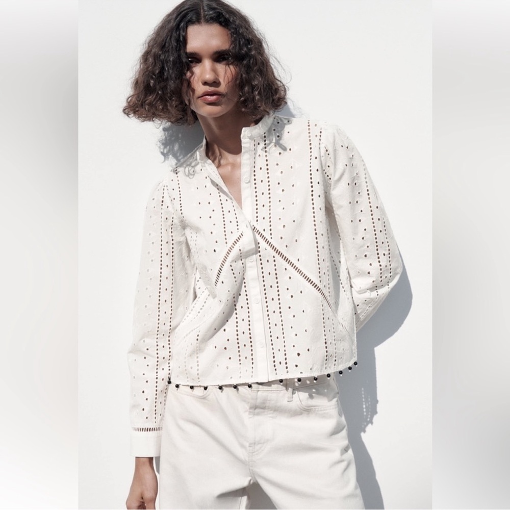 Zara Beaded Eyelet Top Size: XXL